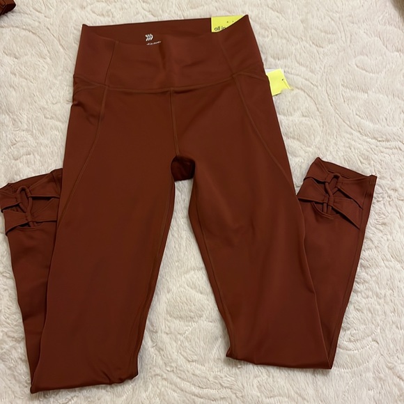 ‼️NEW W/ TAG‼️All In Motion Athletic Wear Set🧘‍♀️ - Picture 4 of 7